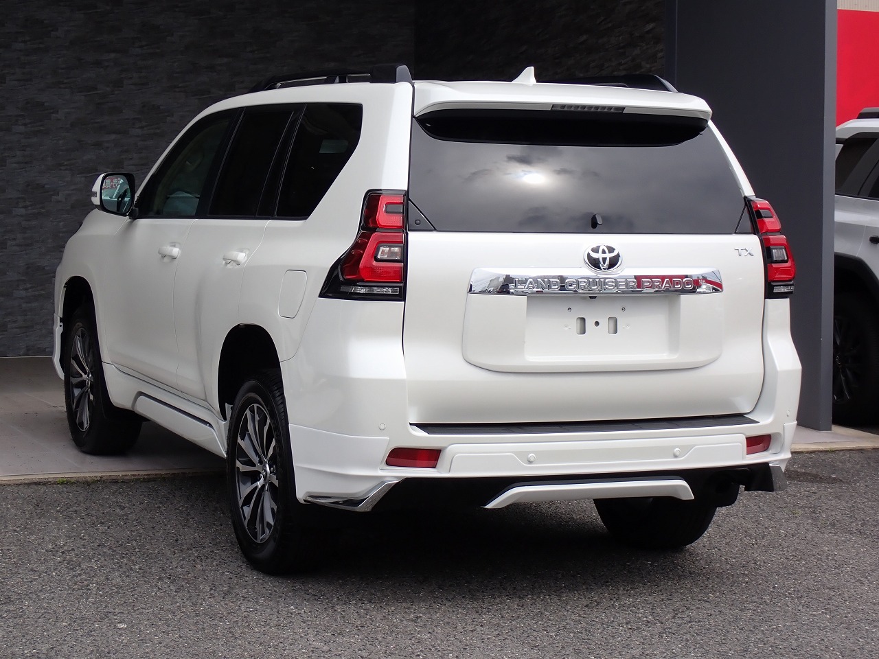 TOYOTA Land Cruiser Prado