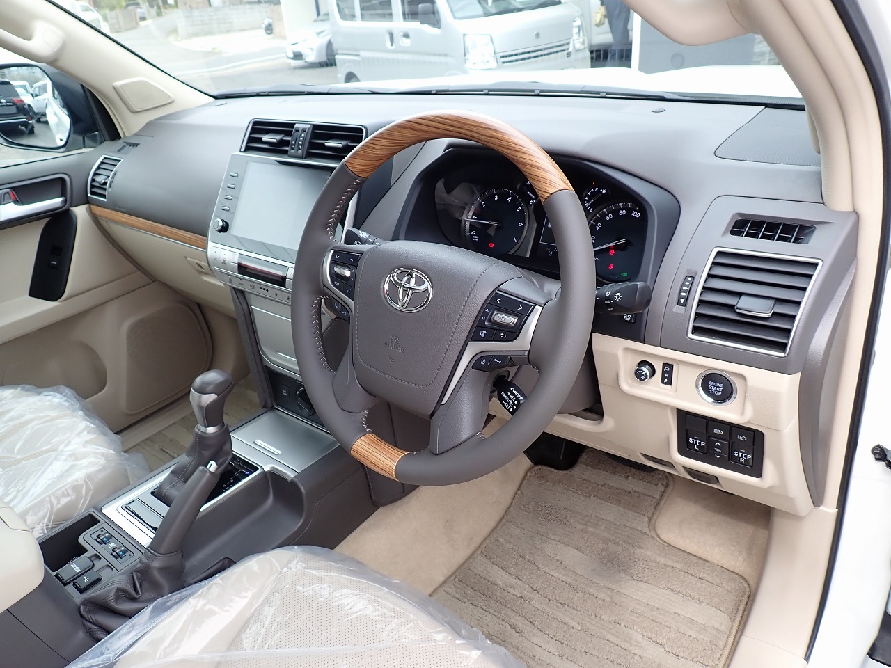 TOYOTA Land Cruiser Prado