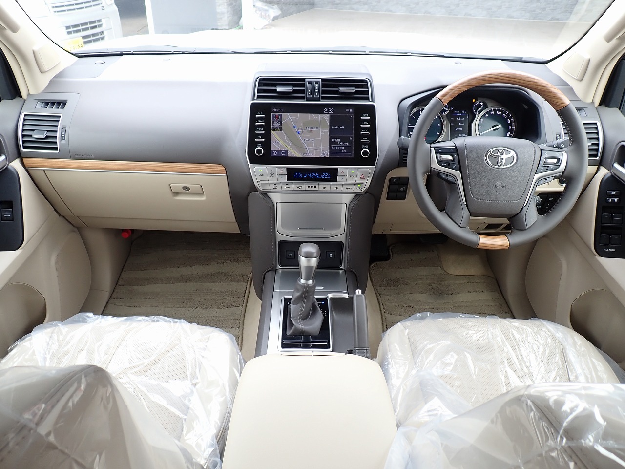 TOYOTA Land Cruiser Prado