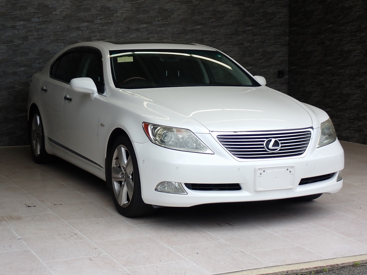 LEXUS LS