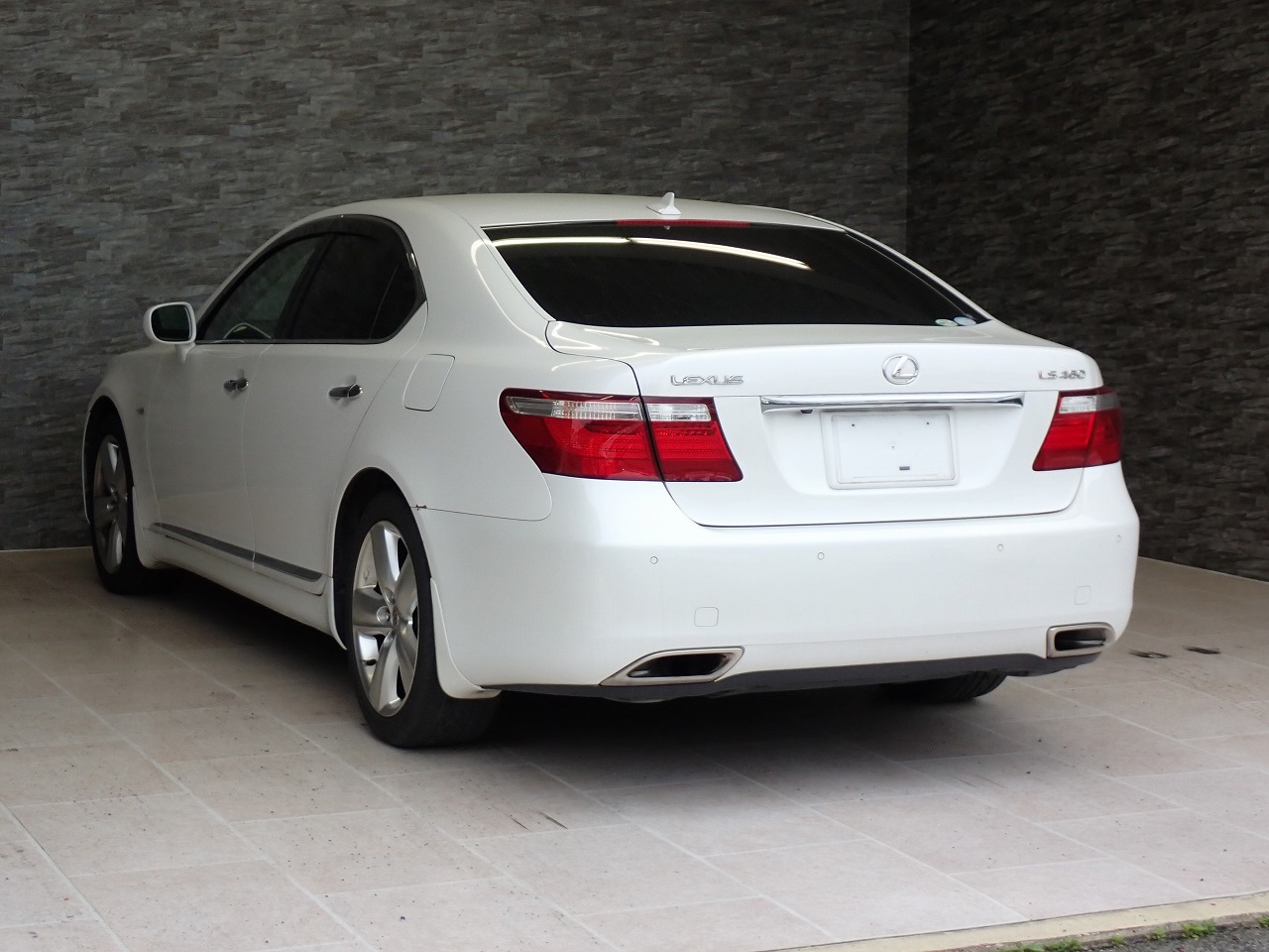 LEXUS LS