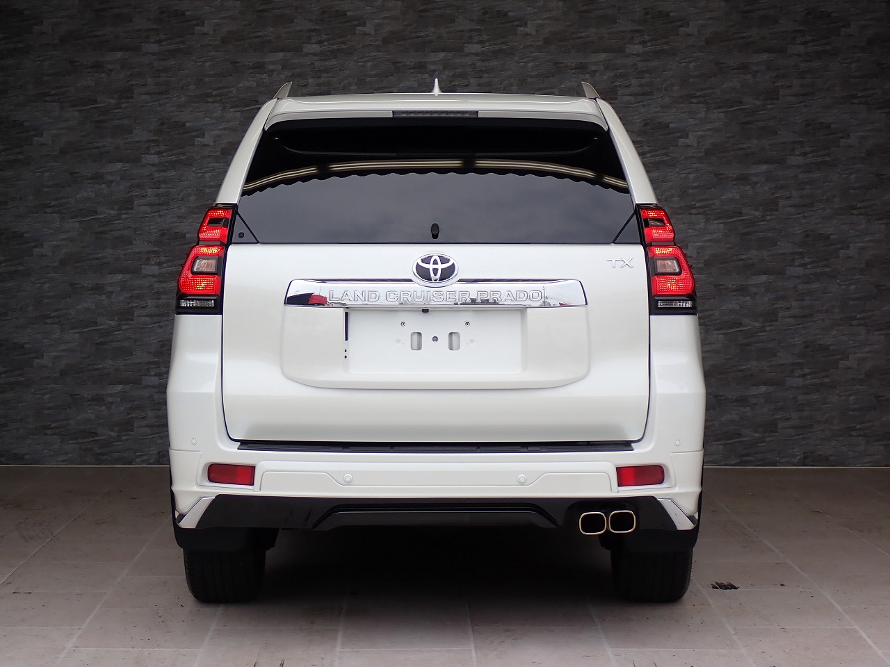 TOYOTA Land Cruiser Prado