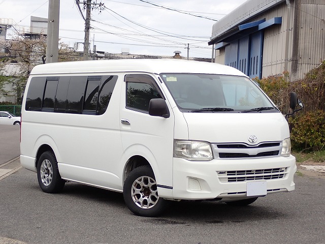 TOYOTA Hiace Wagon