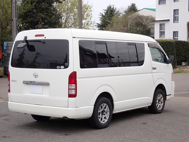 TOYOTA Hiace Wagon