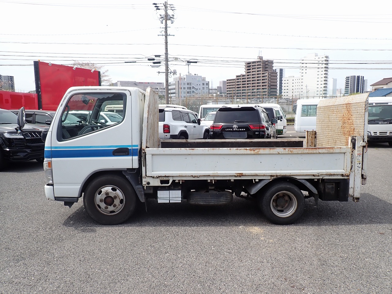 MITSUBISHI Canter