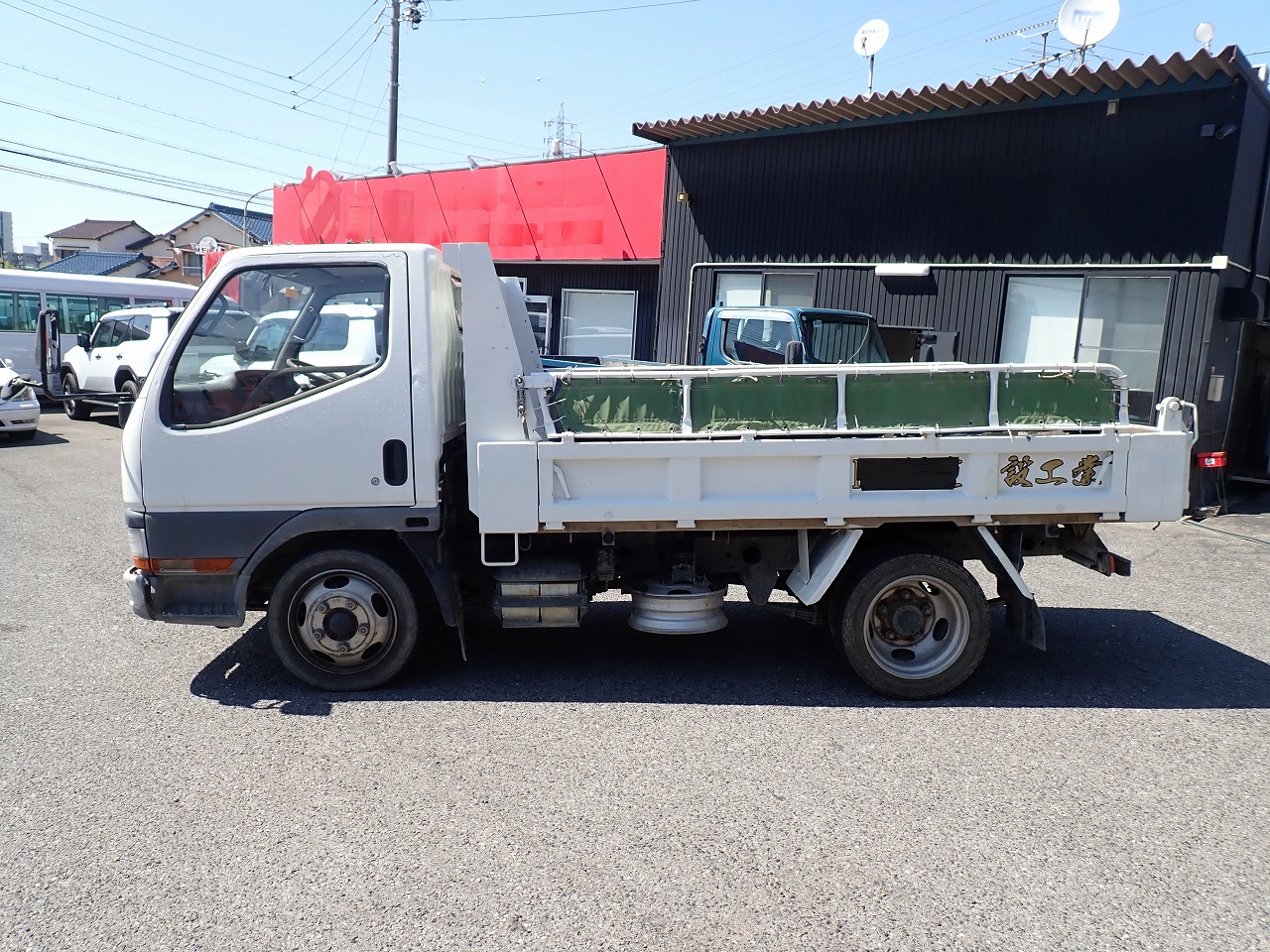 MITSUBISHI Canter
