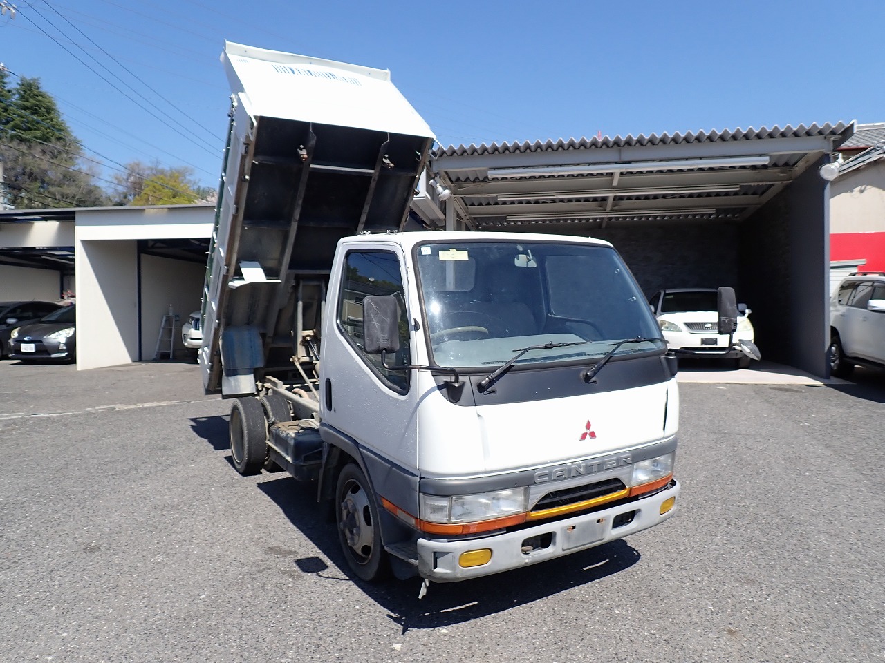 MITSUBISHI Canter