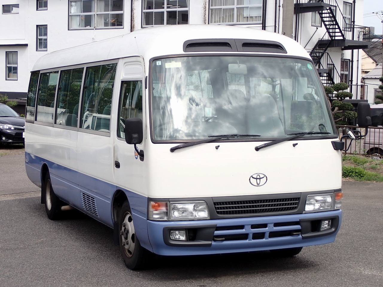 TOYOTA Coaster