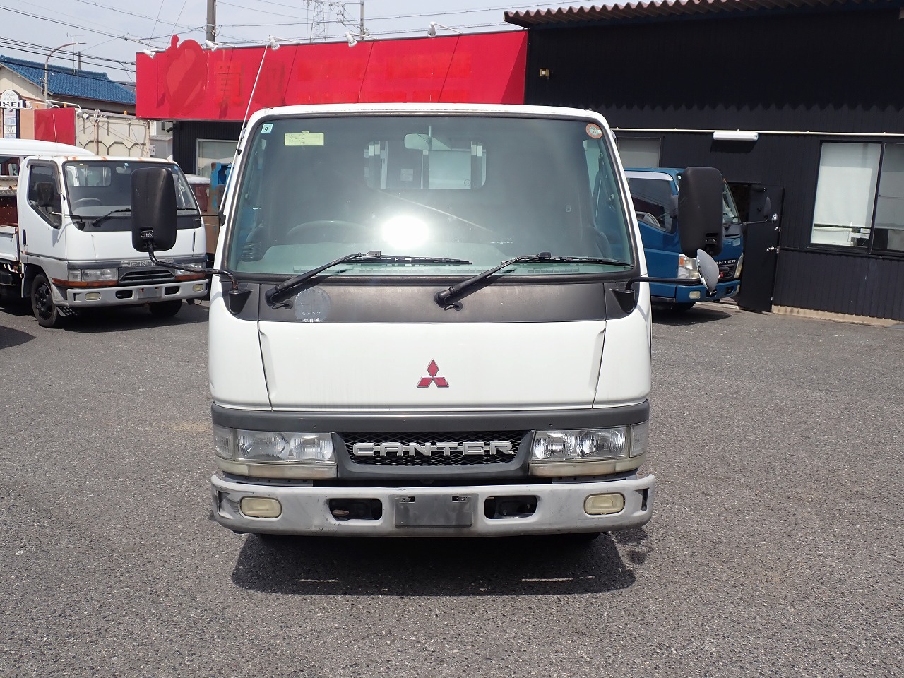 MITSUBISHI Canter