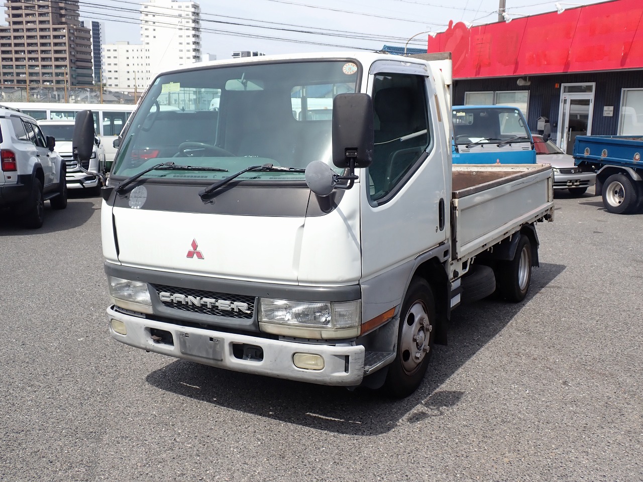 MITSUBISHI Canter