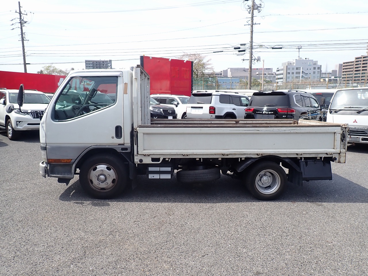 MITSUBISHI Canter