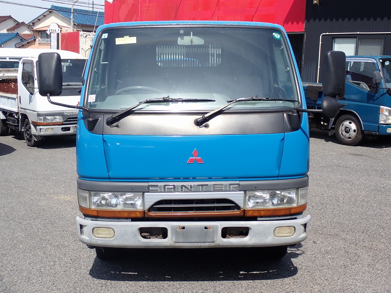 MITSUBISHI Canter