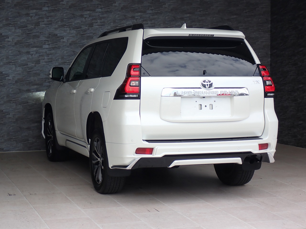 TOYOTA Land Cruiser Prado