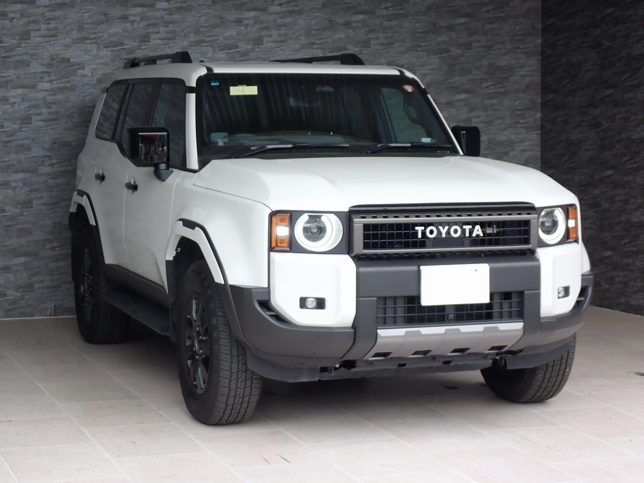 TOYOTA Land Cruiser 250
