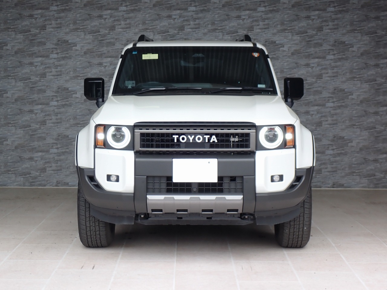 TOYOTA Land Cruiser 250