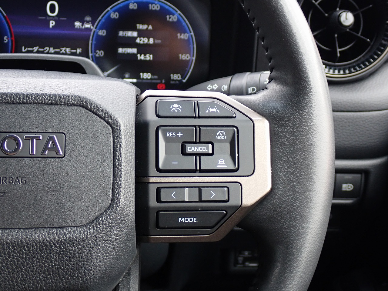 TOYOTA Land Cruiser 250