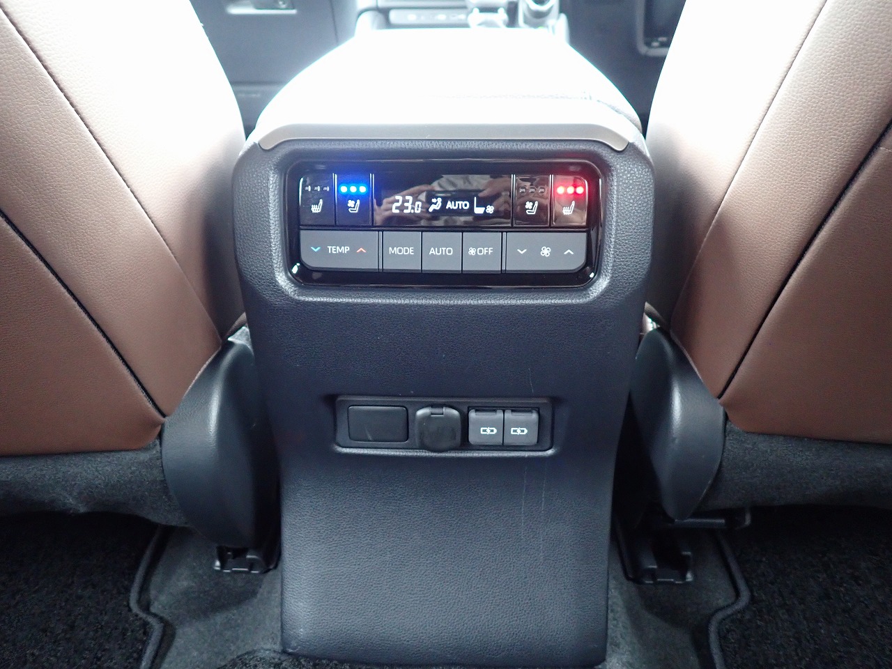 TOYOTA Land Cruiser 250