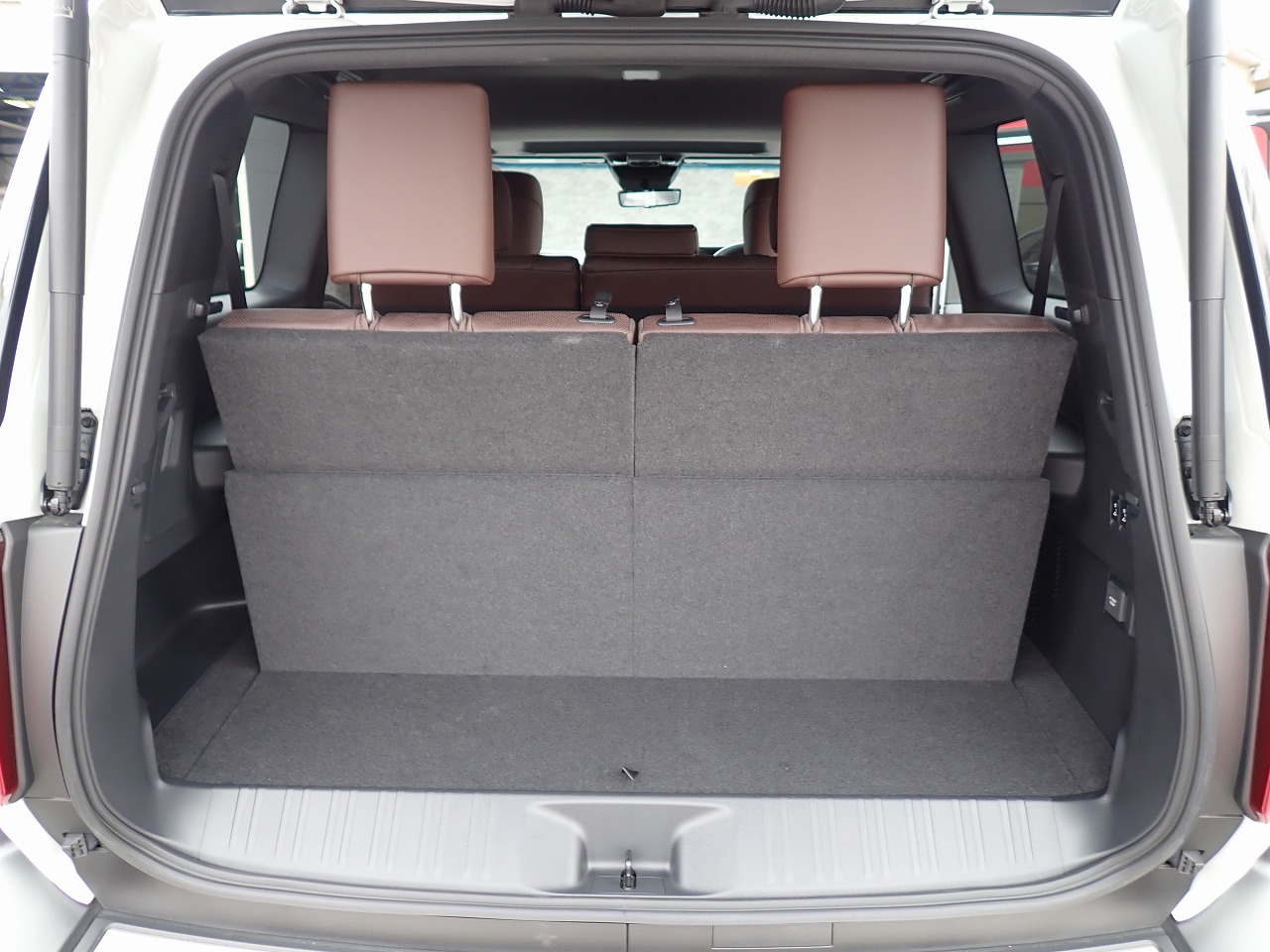 TOYOTA Land Cruiser 250