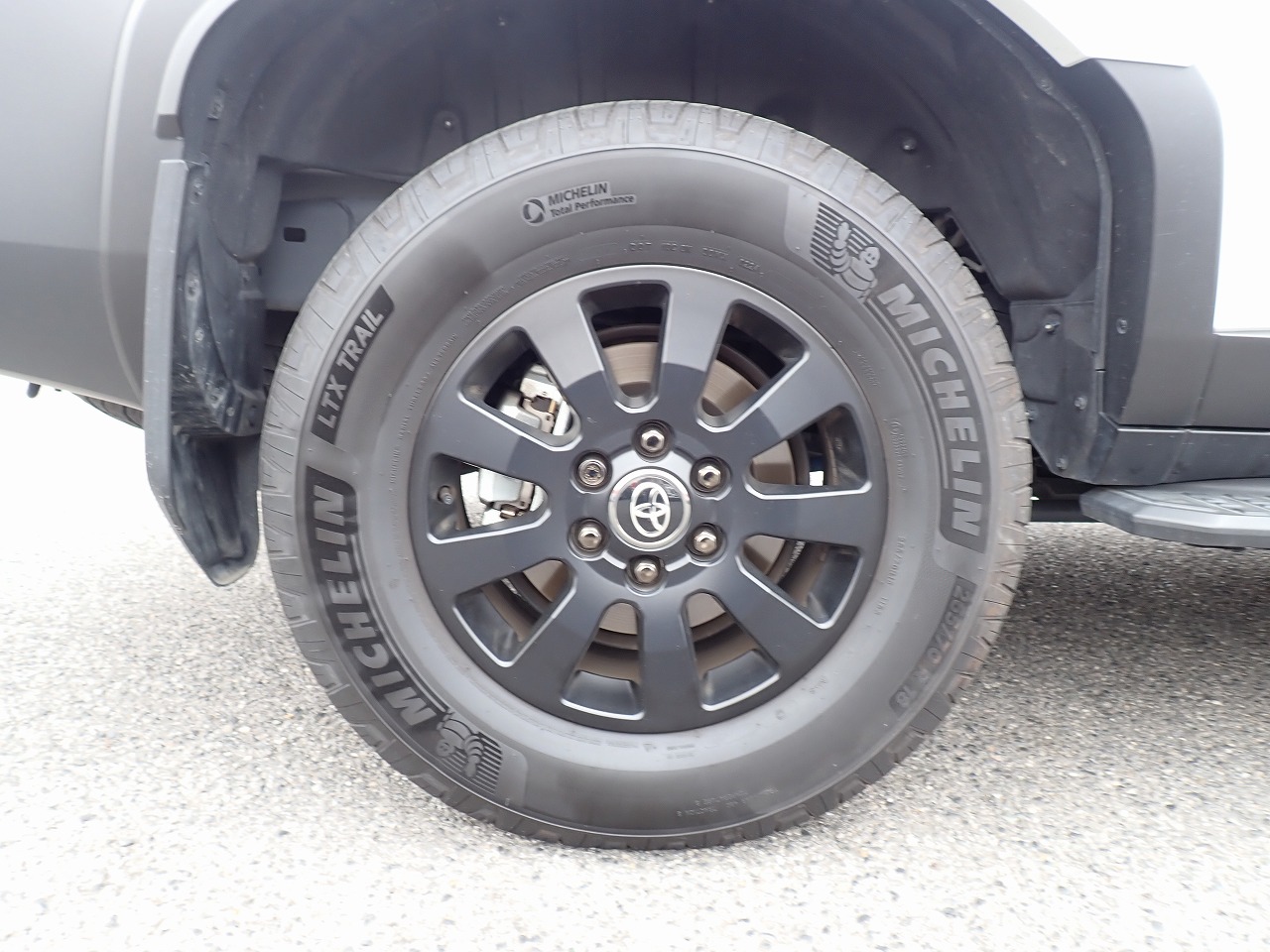 TOYOTA Land Cruiser 250