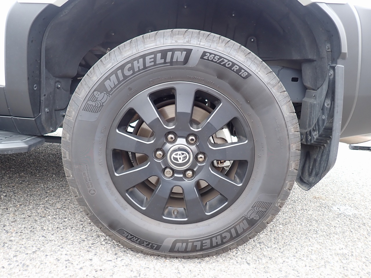 TOYOTA Land Cruiser 250