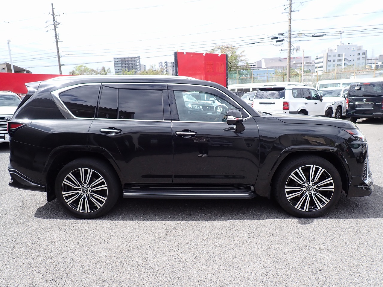LEXUS LX