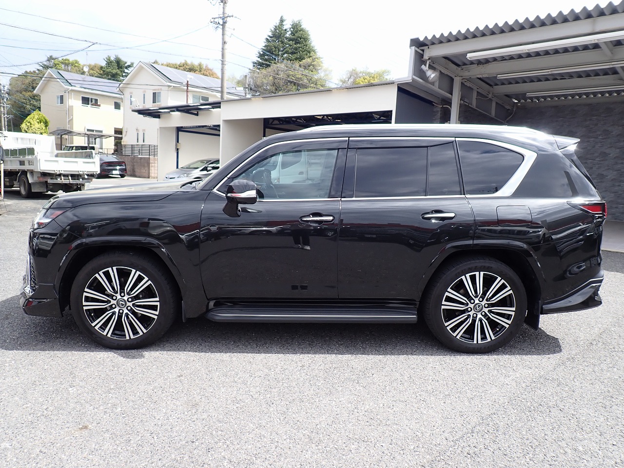 LEXUS LX