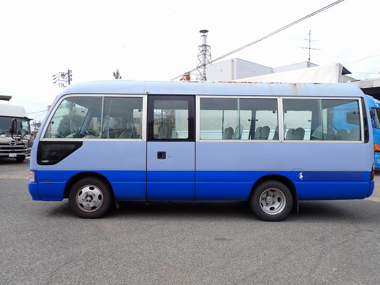 TOYOTA Coaster
