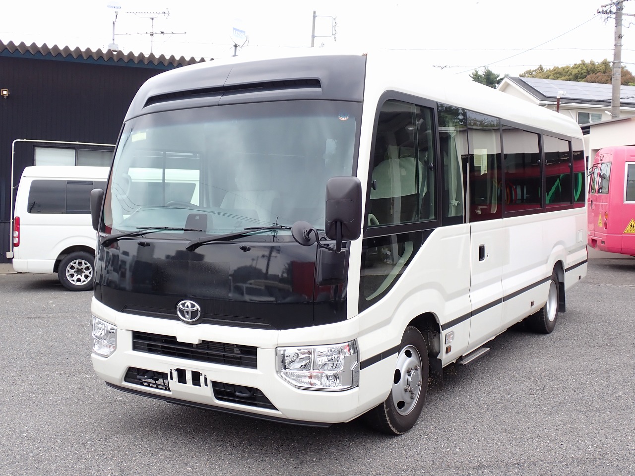 TOYOTA Coaster
