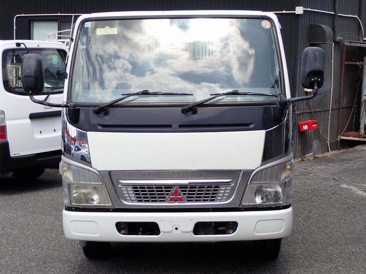 MITSUBISHI Canter
