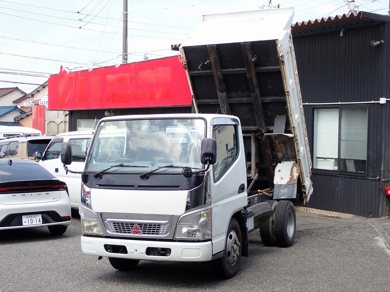 MITSUBISHI Canter