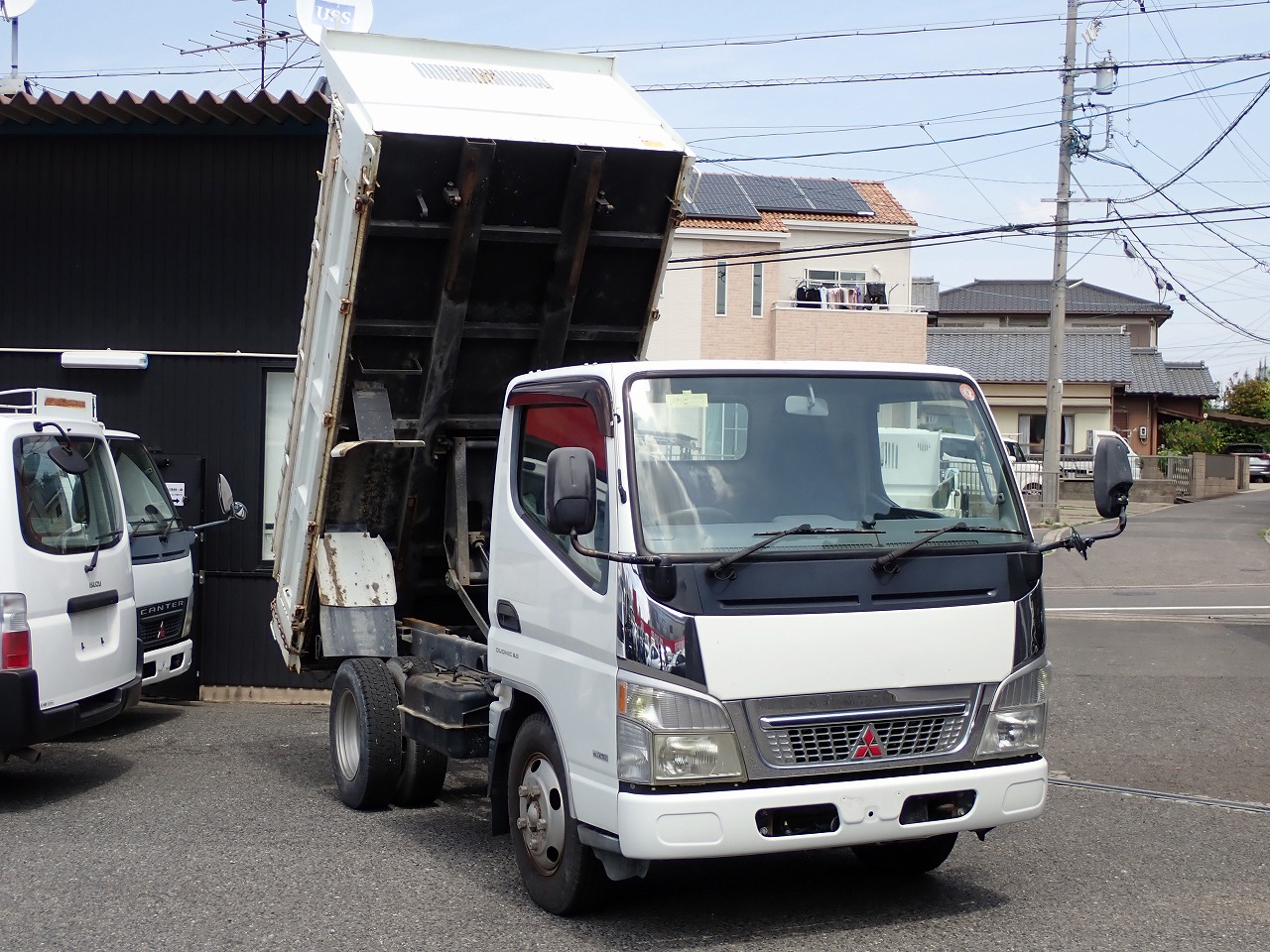 MITSUBISHI Canter
