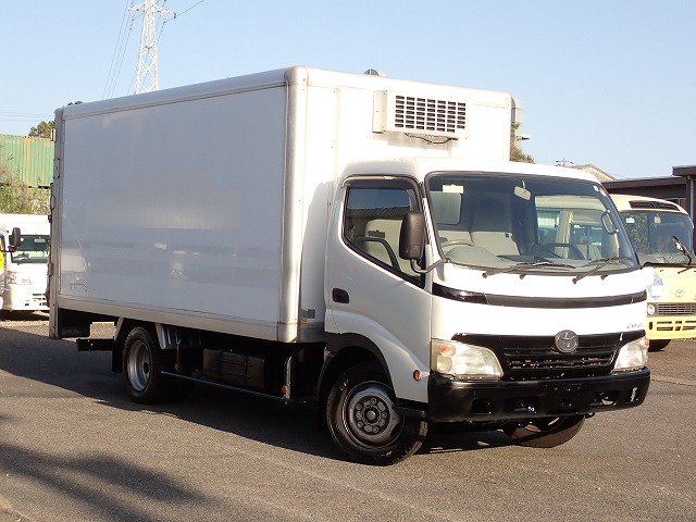 TOYOTA Dyna Truck