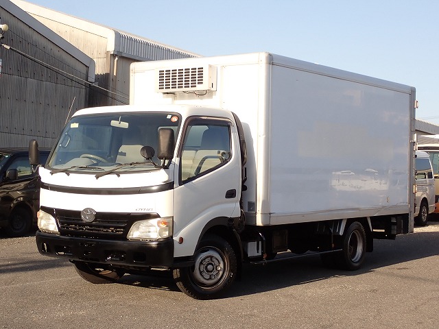 TOYOTA Dyna Truck