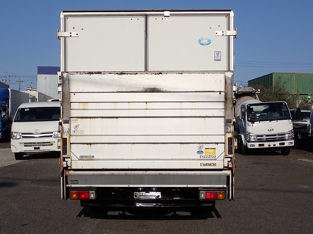 TOYOTA Dyna Truck