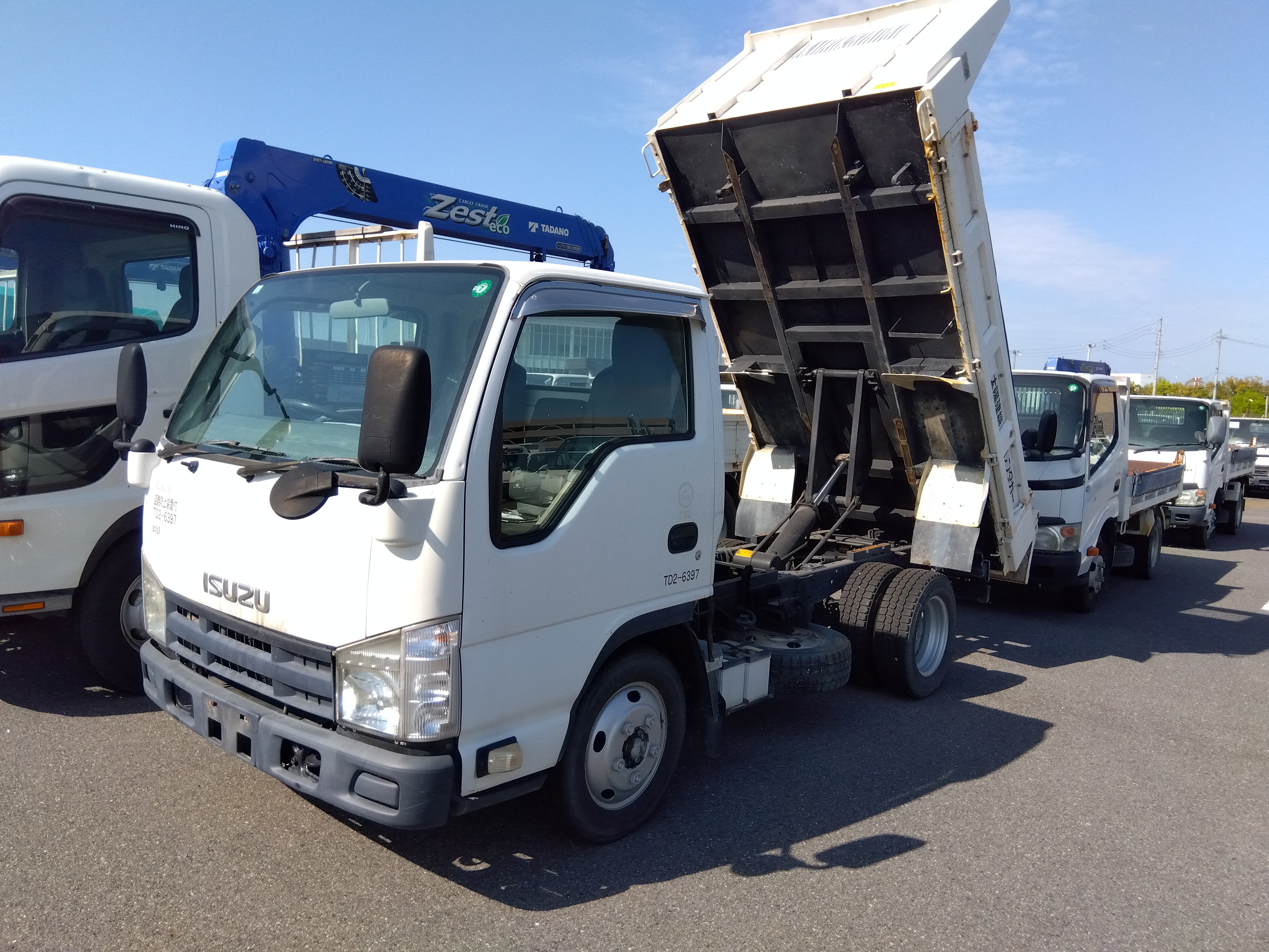 ISUZU Elf Truck