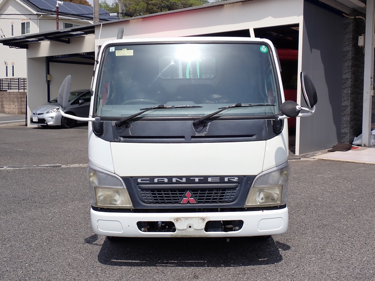 MITSUBISHI Canter
