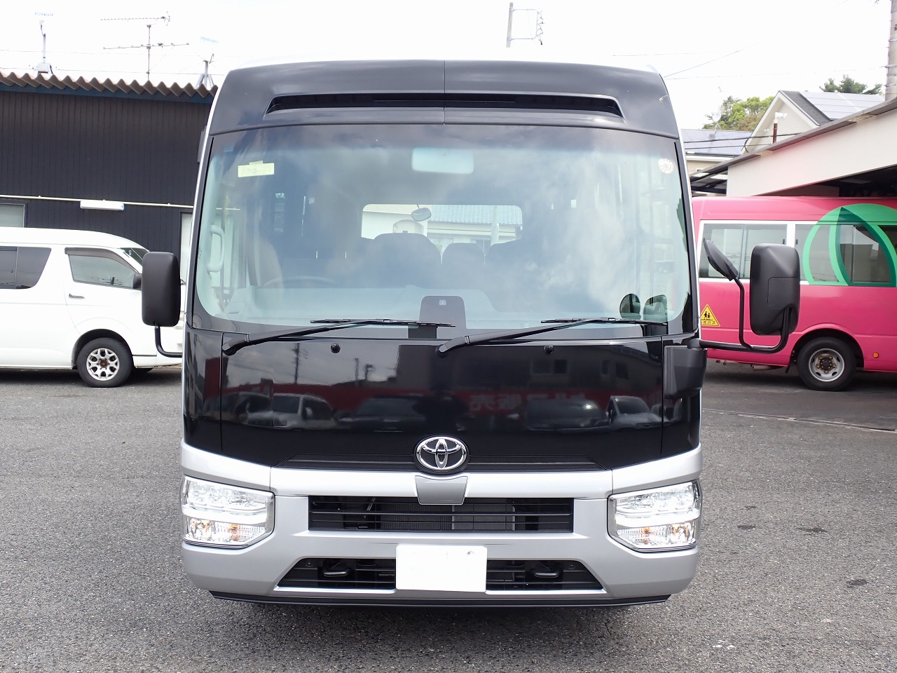 TOYOTA Coaster