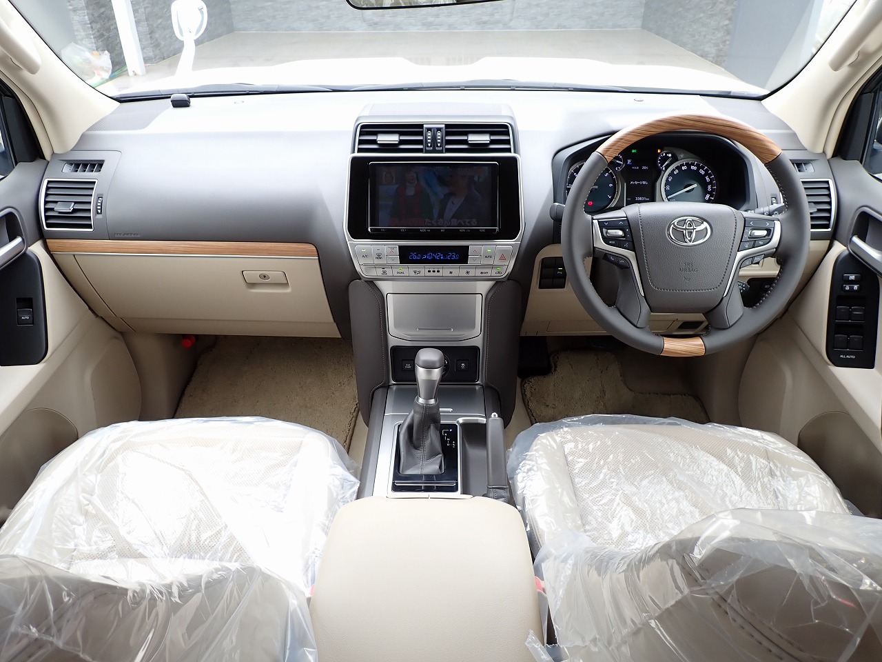 TOYOTA Land Cruiser Prado