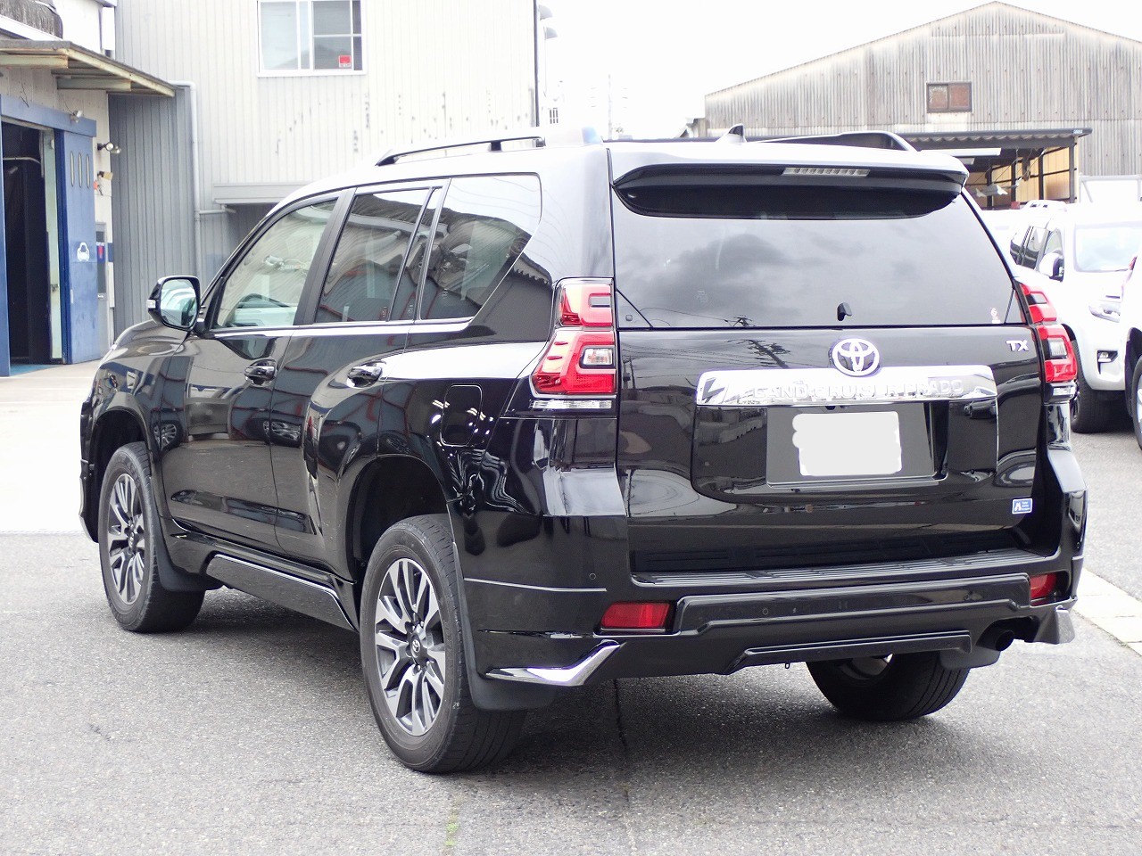 TOYOTA Land Cruiser Prado