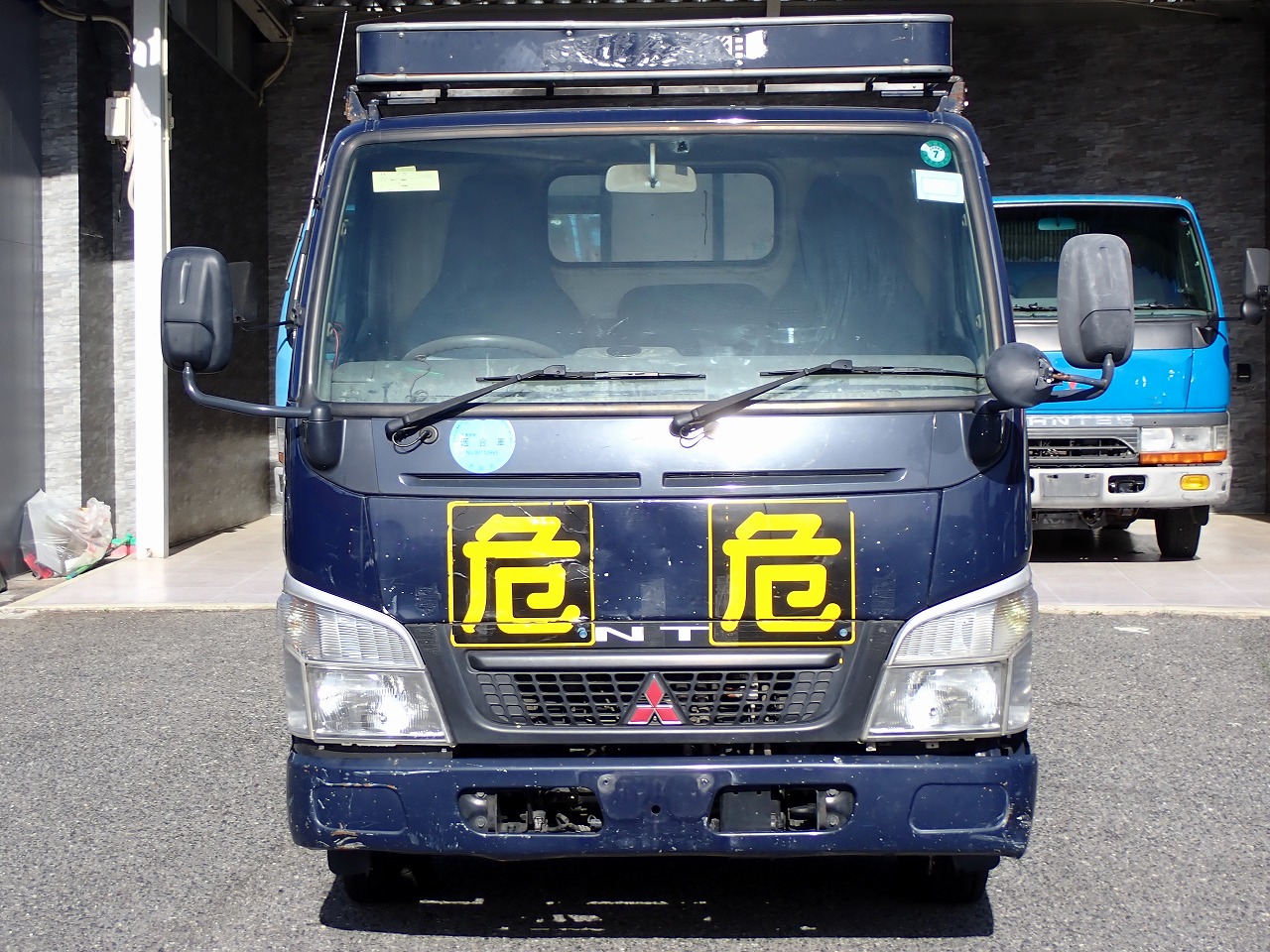 MITSUBISHI Canter