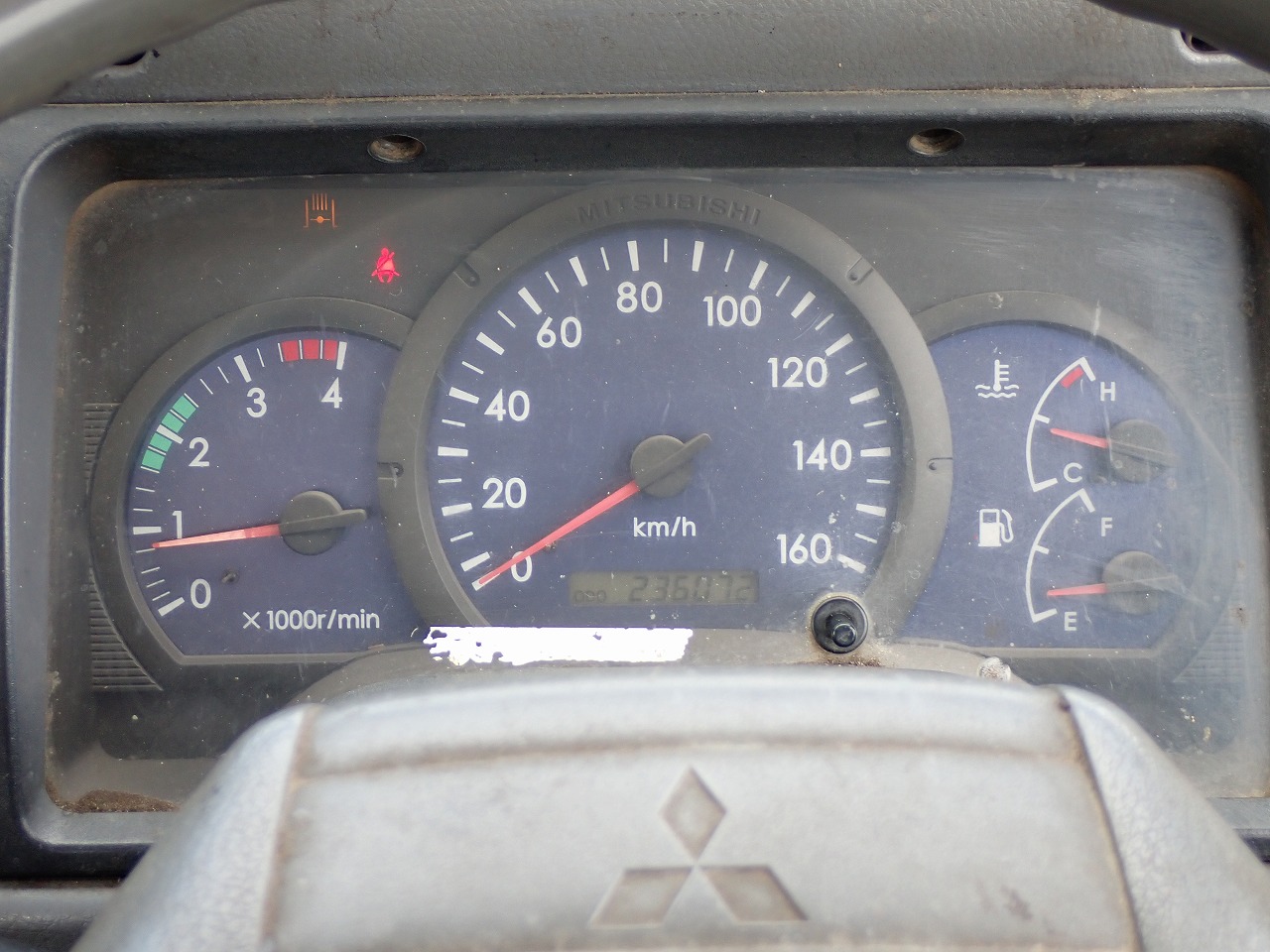MITSUBISHI Canter