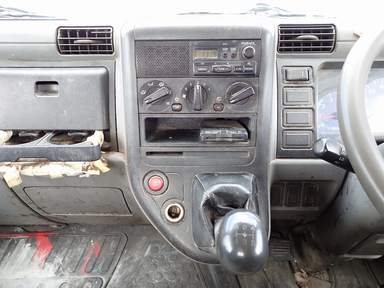 MITSUBISHI Canter
