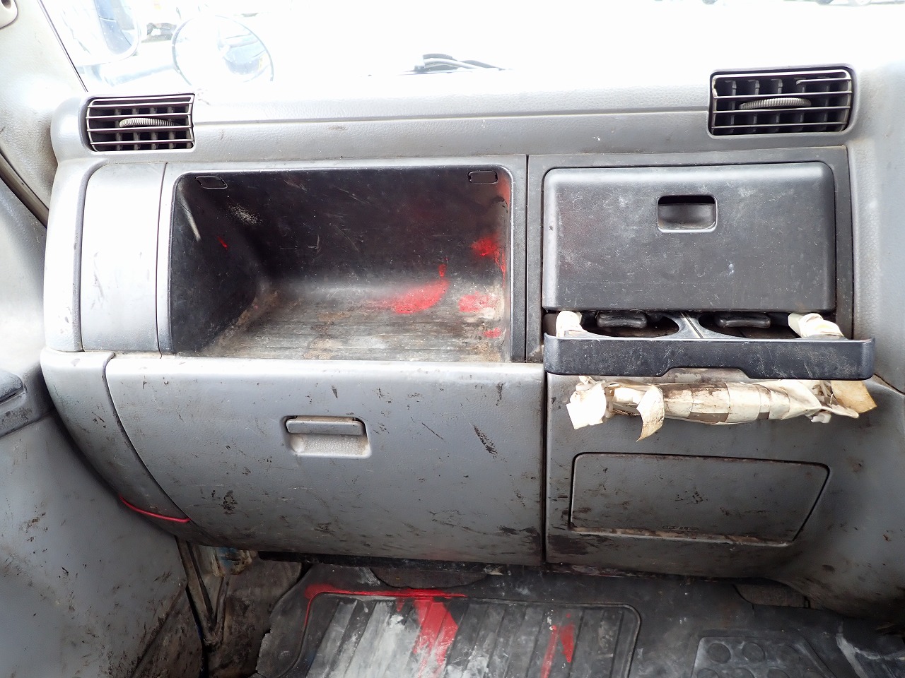 MITSUBISHI Canter