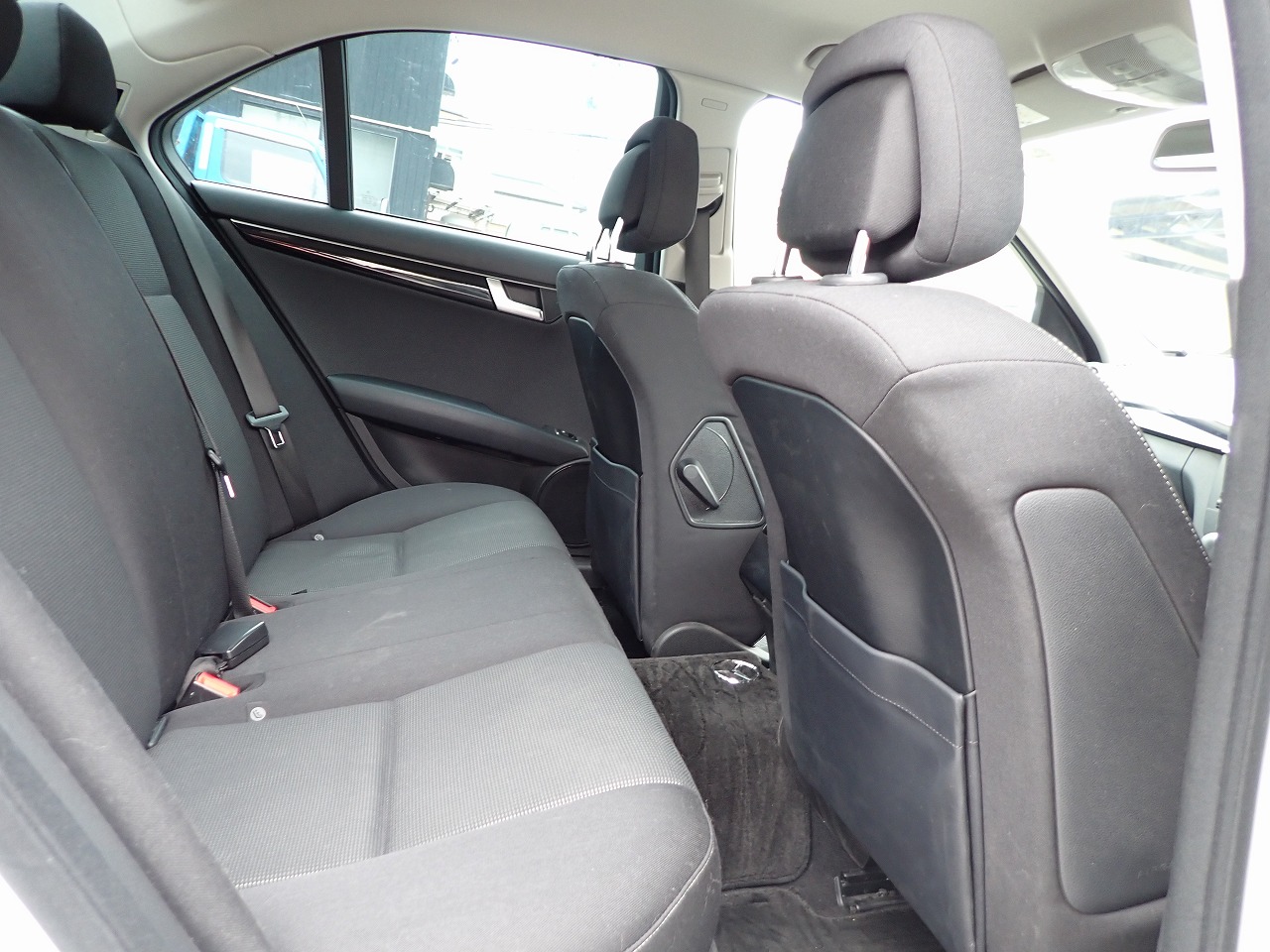 MERCEDES-BENZ C-Class