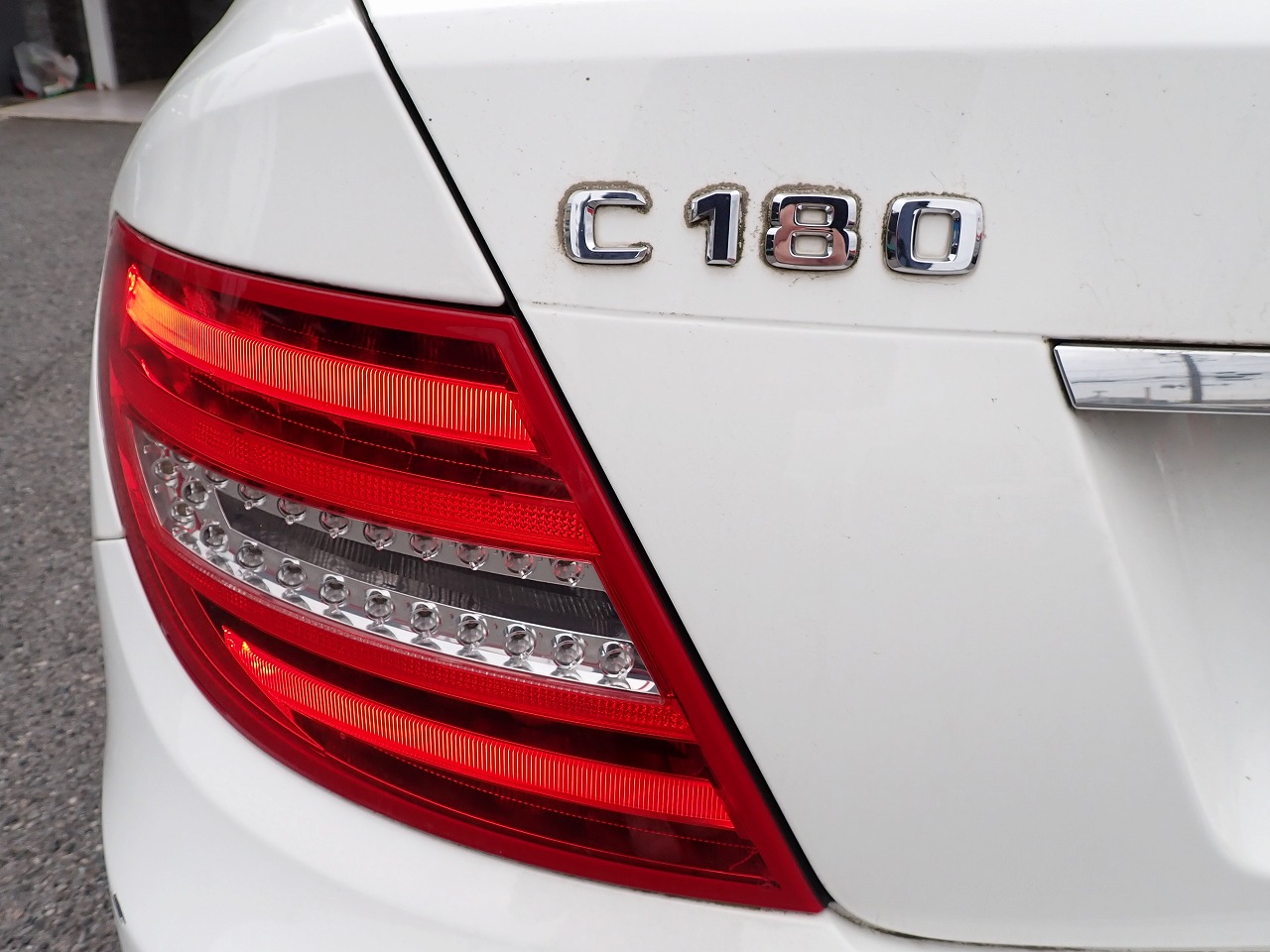 MERCEDES-BENZ C-Class