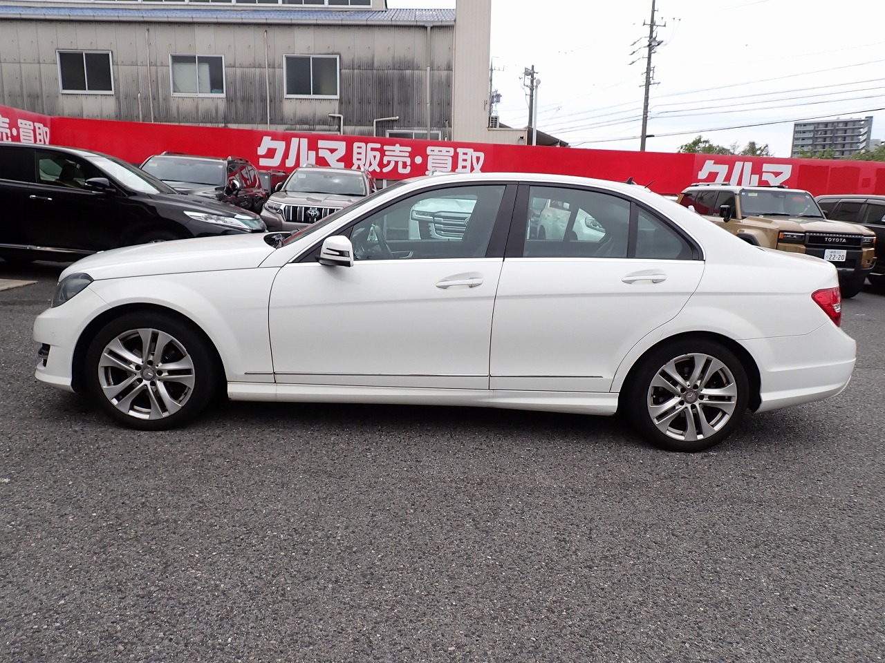 MERCEDES-BENZ C-Class