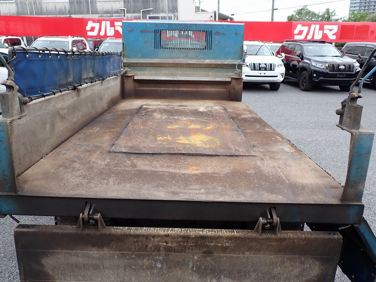 MITSUBISHI Canter