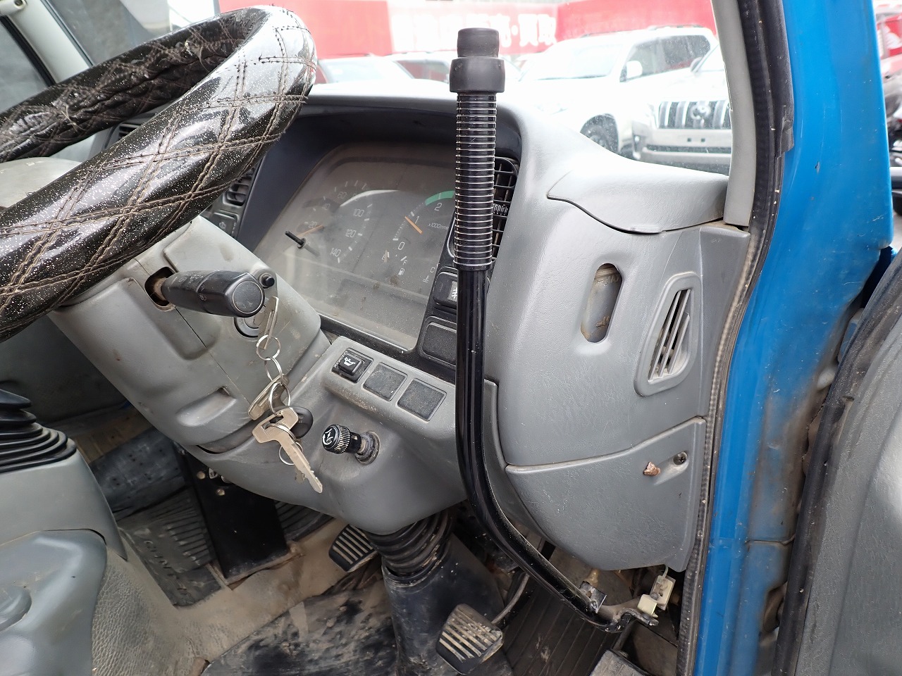 MITSUBISHI Canter