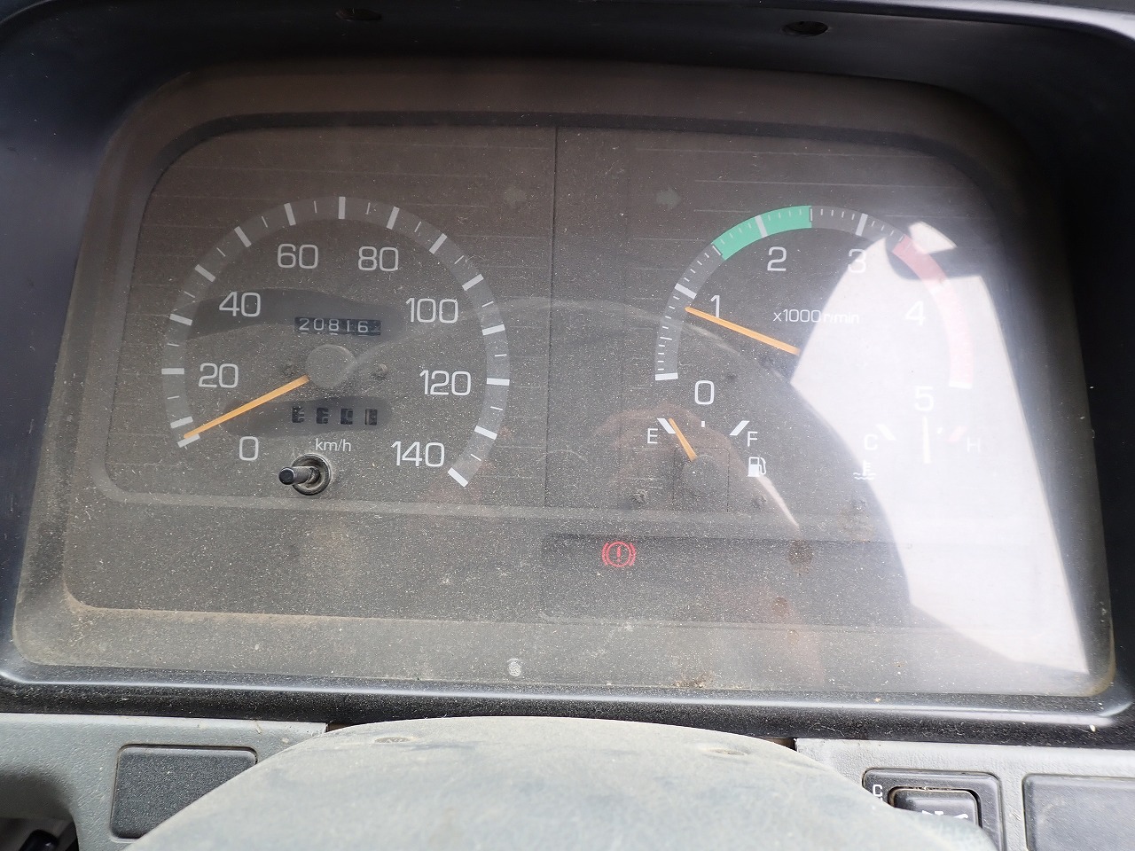MITSUBISHI Canter