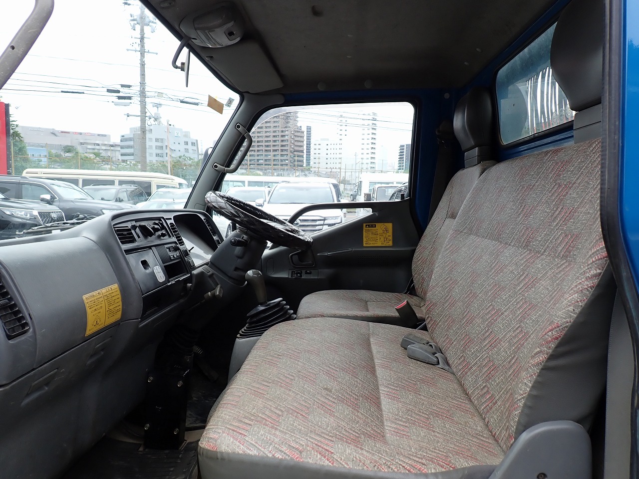 MITSUBISHI Canter